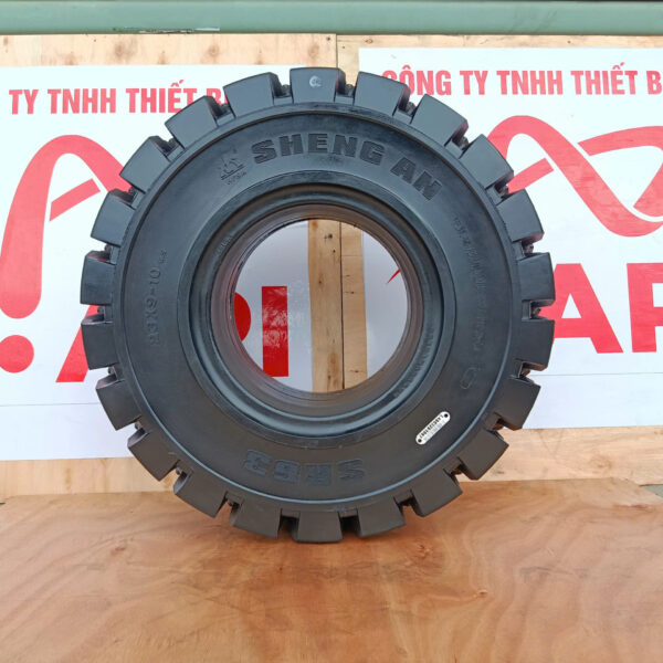 lop-xe-nang-23×9-10_05